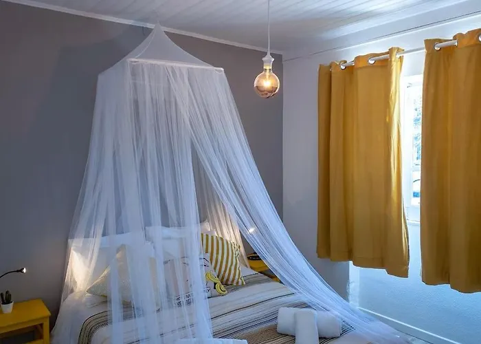 House In Lizandro By Ericeira Feriehus