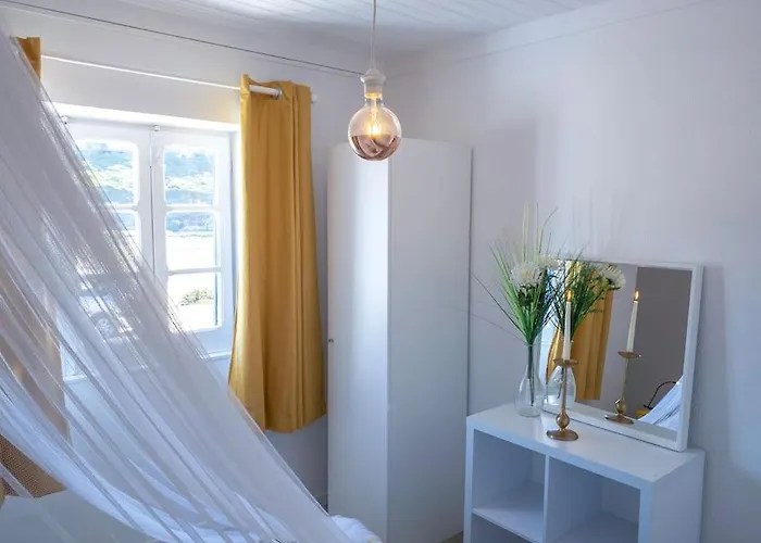 House In Lizandro By Ericeira Feriehus *